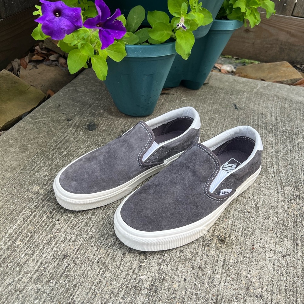 Vans Slip On 59 Suede Gray / Snow White Size 7.5 Women’s & Size 6 Men’s